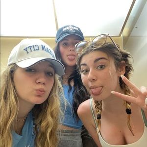 Meet your Posher, Karamia